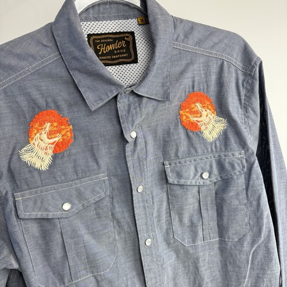 Howler Brothers Gaucho Snapshirt Men's M Blue Bark at the Moon Wolf Embroidery - Picture 1 of 9